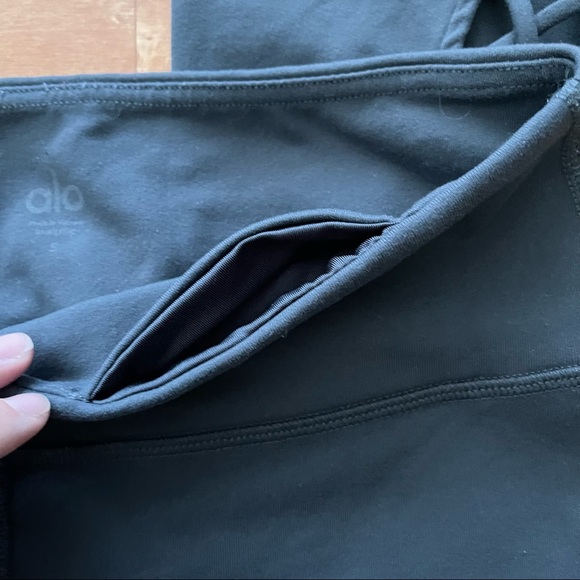 Alo Yoga Leggings Gray Cutout, Small - Picture 6 of 7